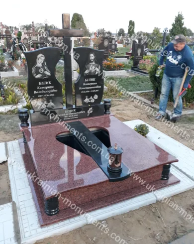 Подвійний пам’ятник з граніту №111